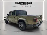 2026 Jeep Gladiator photo 11