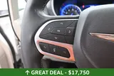 2023 Chrysler Pacifica photo 25