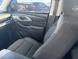 2021 Chevrolet Traverse photo 16