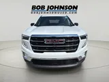 2025 GMC Acadia photo 2