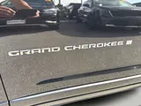 2022 Jeep Grand Cherokee photo 24