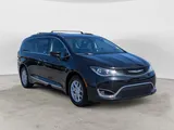 2020 Chrysler Pacifica photo 4