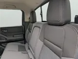 2026 Nissan Frontier photo 13