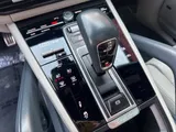 2022 Porsche Cayenne photo 27