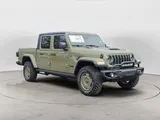2026 Jeep Gladiator photo 2