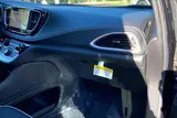 2027 Chrysler Pacifica photo 14