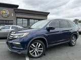2017 Honda Pilot photo 2