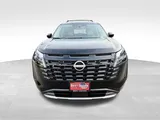 2026 Nissan Pathfinder photo 2