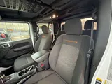 2022 Jeep Gladiator photo 13
