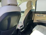 2024 Genesis GV70 photo 18