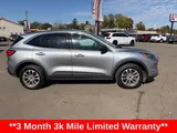 2022 Ford Escape photo 2