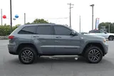 2020 Jeep Grand Cherokee photo 4