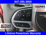 2023 Chrysler Pacifica photo 13