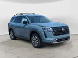 2026 Nissan Pathfinder photo 4