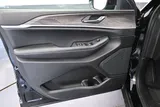2027 Jeep Grand Cherokee photo 12
