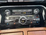 2019 Lincoln Navigator L photo 43