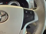 2014 Toyota Sienna photo 16