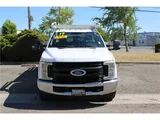 2017 Ford Super Duty F-350 DRW photo 2