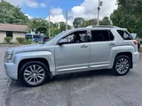 2017 GMC Terrain photo 2