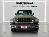 2025 Jeep Gladiator photo 3