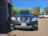 2017 Nissan Frontier photo 2