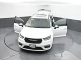 2023 Chrysler Pacifica photo 56
