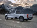 2026 Ford Super Duty F-350 SRW photo 4