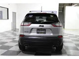 2019 Jeep Cherokee photo 5