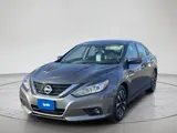 2018 Nissan Altima photo 1
