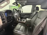 2016 GMC Sierra 2500HD photo 10
