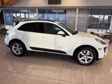 2018 Porsche Macan photo 3