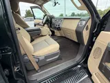 2016 Ford Super Duty F-450 DRW photo 40