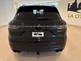 2022 Porsche Cayenne photo 4