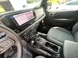 2026 Jeep Wrangler photo 25