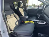 2023 Nissan Frontier photo 25