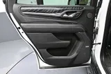 2023 GMC Yukon photo 17
