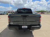 2027 Nissan Frontier photo 5