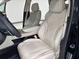 2023 Genesis GV80 photo 17