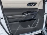 2026 Nissan Pathfinder photo 10