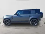 2025 Land Rover Defender photo 8
