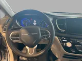 2024 Chrysler Pacifica photo 30