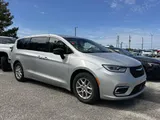 2024 Chrysler Pacifica photo 12