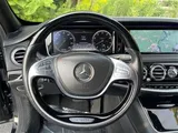2017 Mercedes-Benz S-Class photo 36