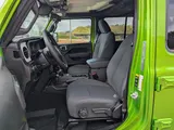 2025 Jeep Wrangler photo 4