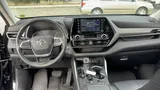 2022 Toyota Highlander photo 12