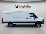 2026 Mercedes-Benz SPNT25 photo 4