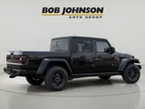 2027 Jeep Gladiator photo 7