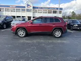 2017 Jeep Cherokee photo 3