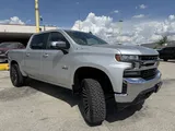 2020 Chevrolet Silverado 1500 photo 3