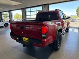 2019 Toyota Tacoma 4WD photo 5